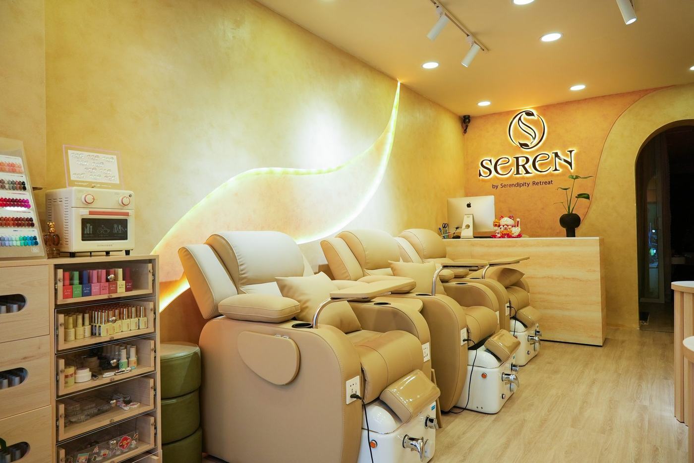 The reception lounge inside SEREN